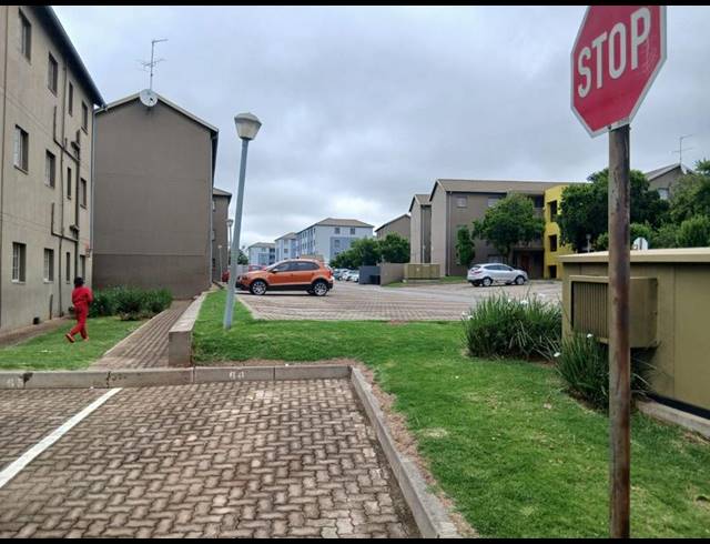 2 BEDROOM APARTMENT FOR SALE IN JABULANI